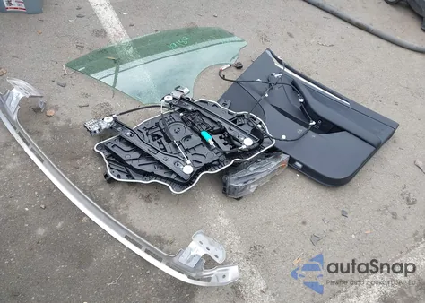 2023 Tesla Model Y Awd/Long Range Dual Motor All-Wheel Drive из США, поврежденный, VIN 7SAYGDEE0PA098842